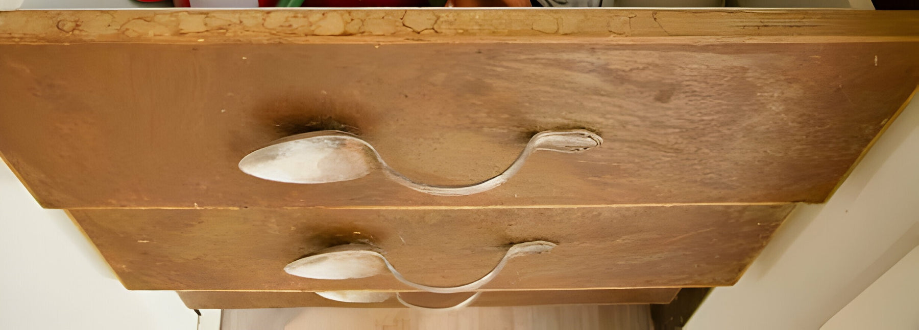 Environmental DIY: Upcycling Old Items into New Creations