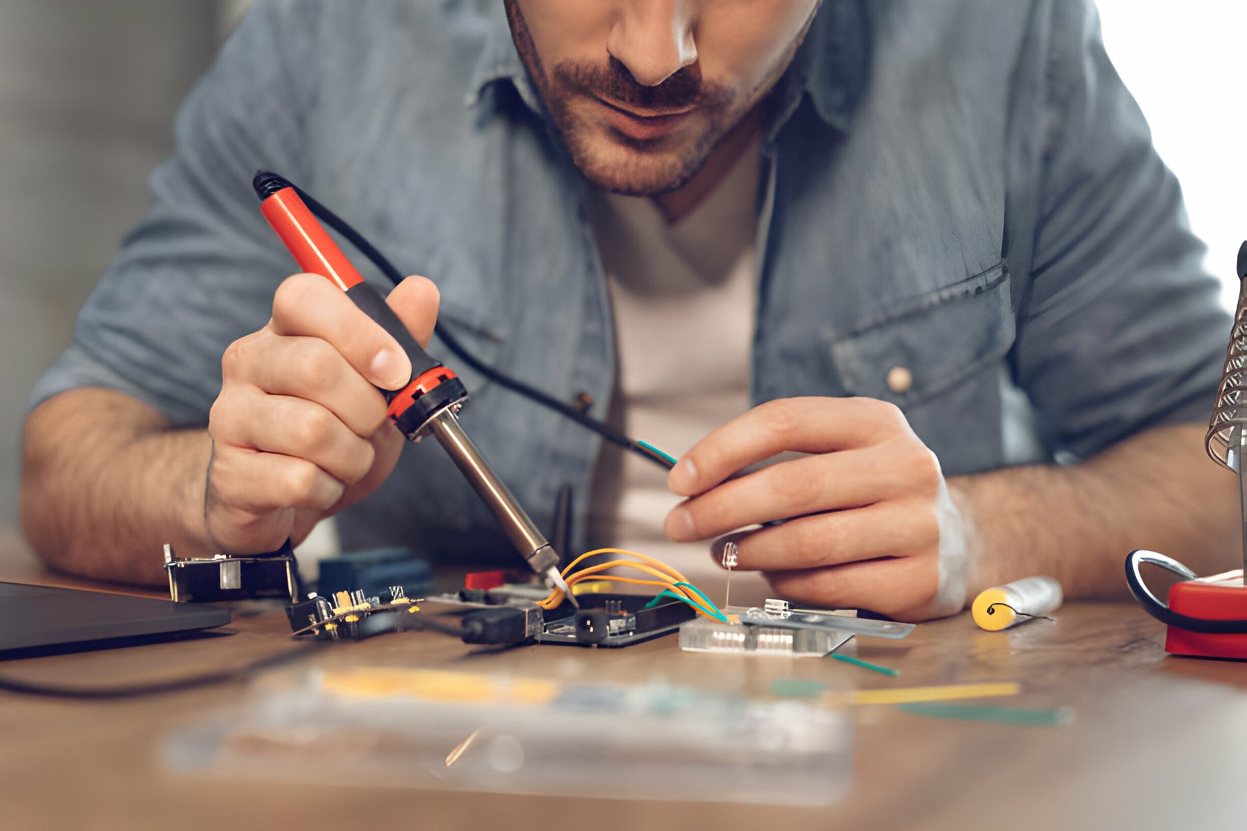 Introduction to Soldering: Basic Skills for DIY Repairs