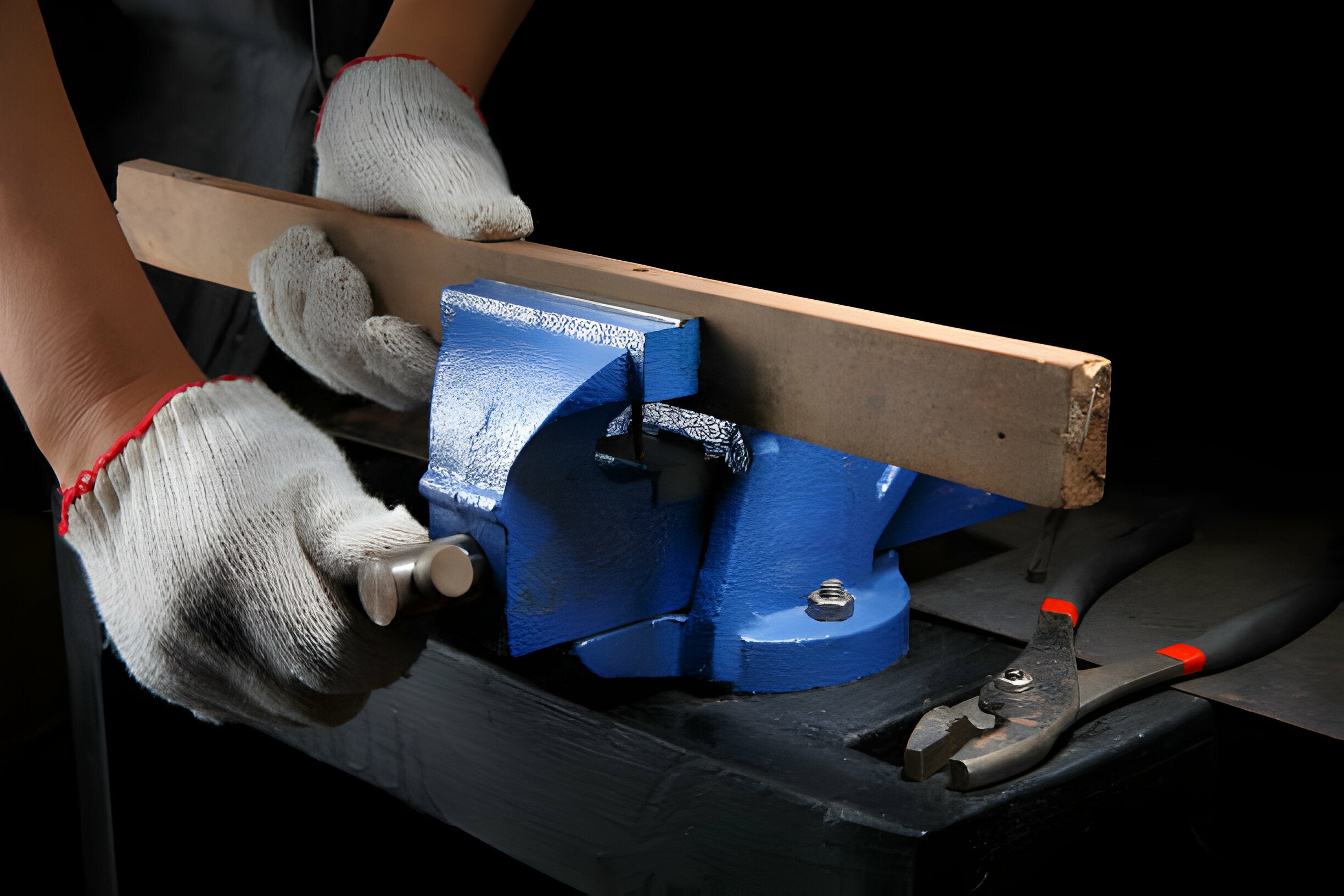 The Importance of Regular Bench Vise Lubrication — HISPEC® Tools Official Site The Right